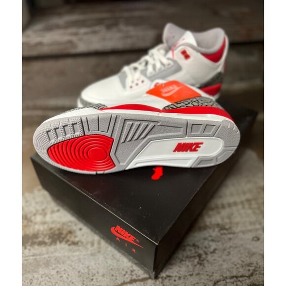 Size 10 - Jordan 3 Retro Mid Fire Red (DN3707-160) Air Jordan 3 Retro Fire Red MENS DN3707-160 GS DM0967-160 | eBay main image 3
